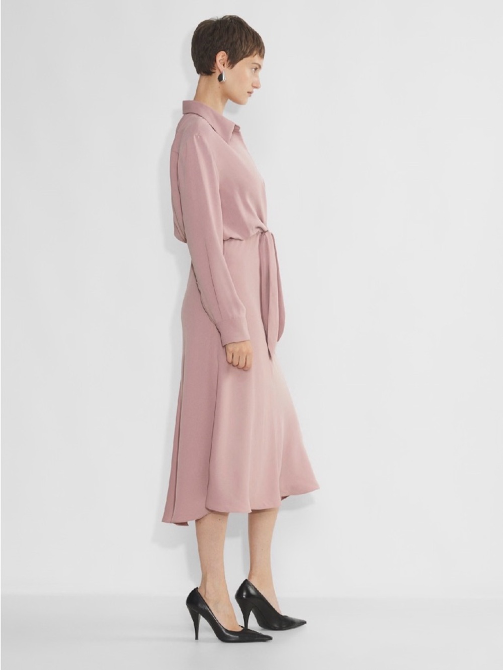 Aritzia Babaton Abbey Matte Satin Button-Up Midi Dress in Claremont - Picture 2 of 4